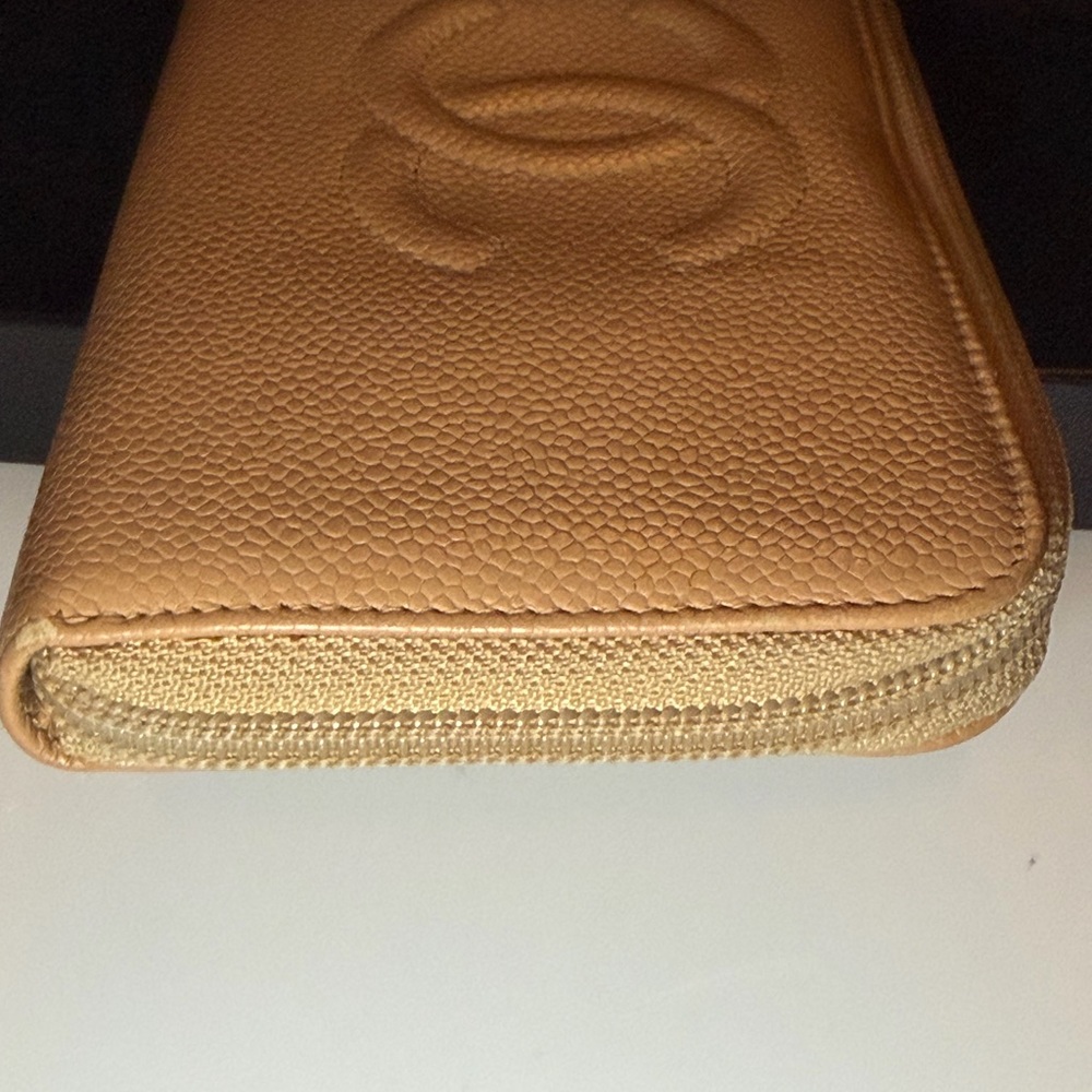 Authentic CHANEL Camel Leather Zip Wallet with box, COA - Picture 5 of 17